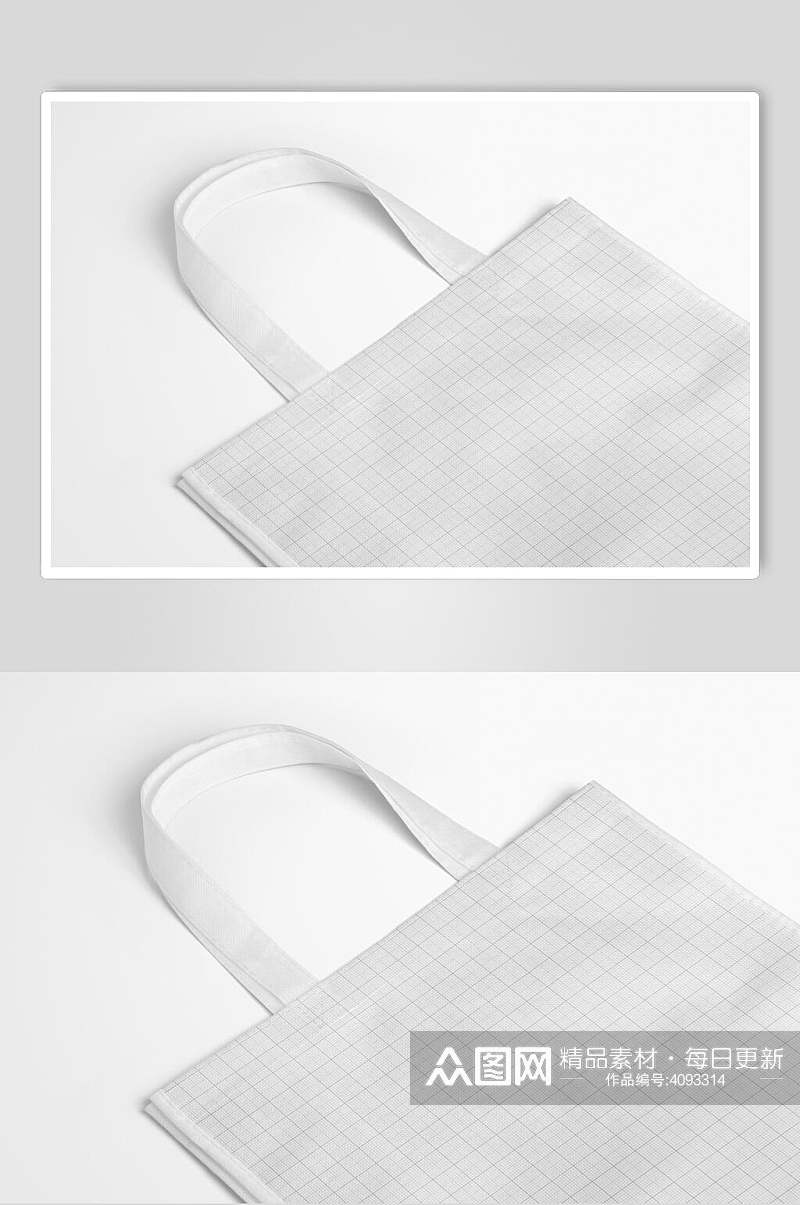 手提线条方格高端时尚白色纸袋样机素材