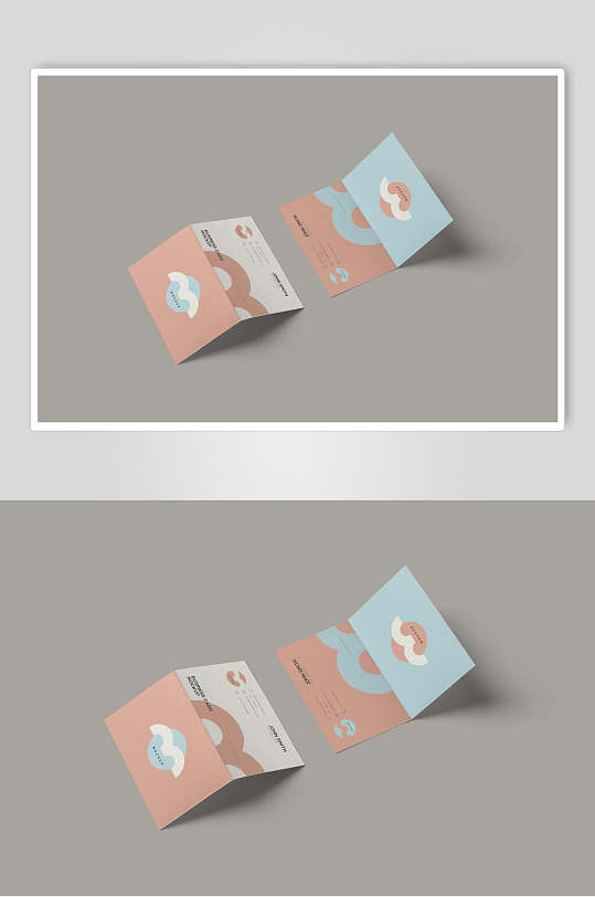 字母图标高端时尚折叠卡片贺卡样机