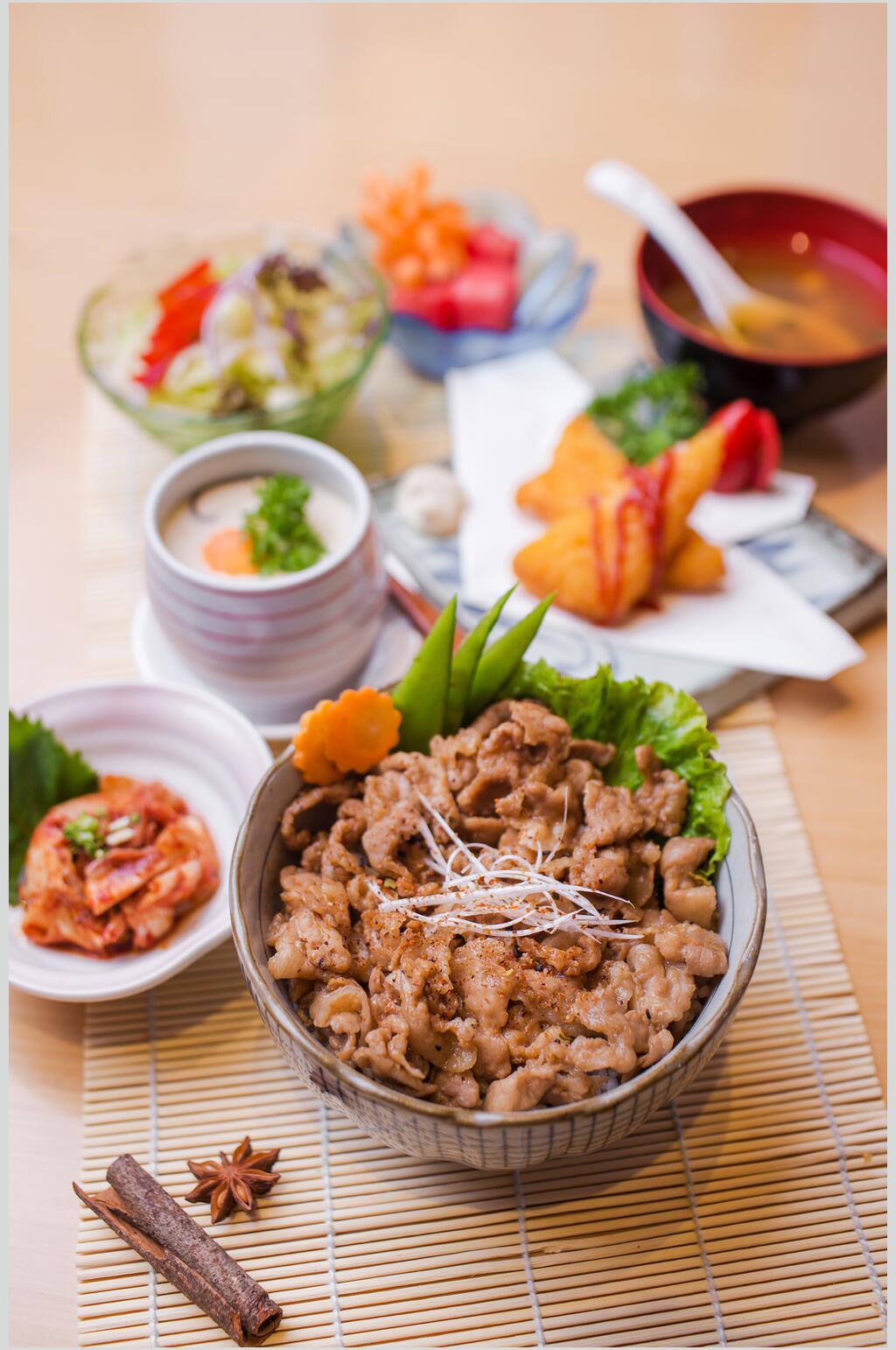招牌日式料理美食图片素材