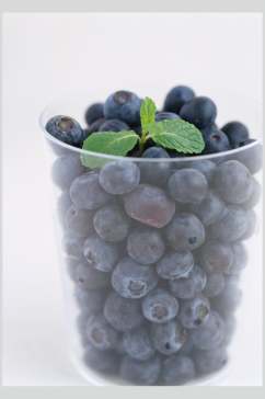 蓝莓水果糕点图片