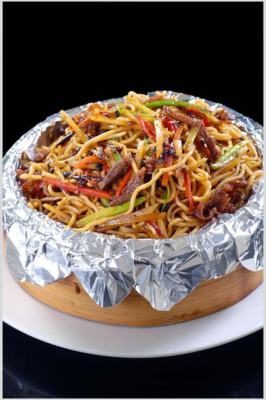 主食鸭丝笼仔面图片