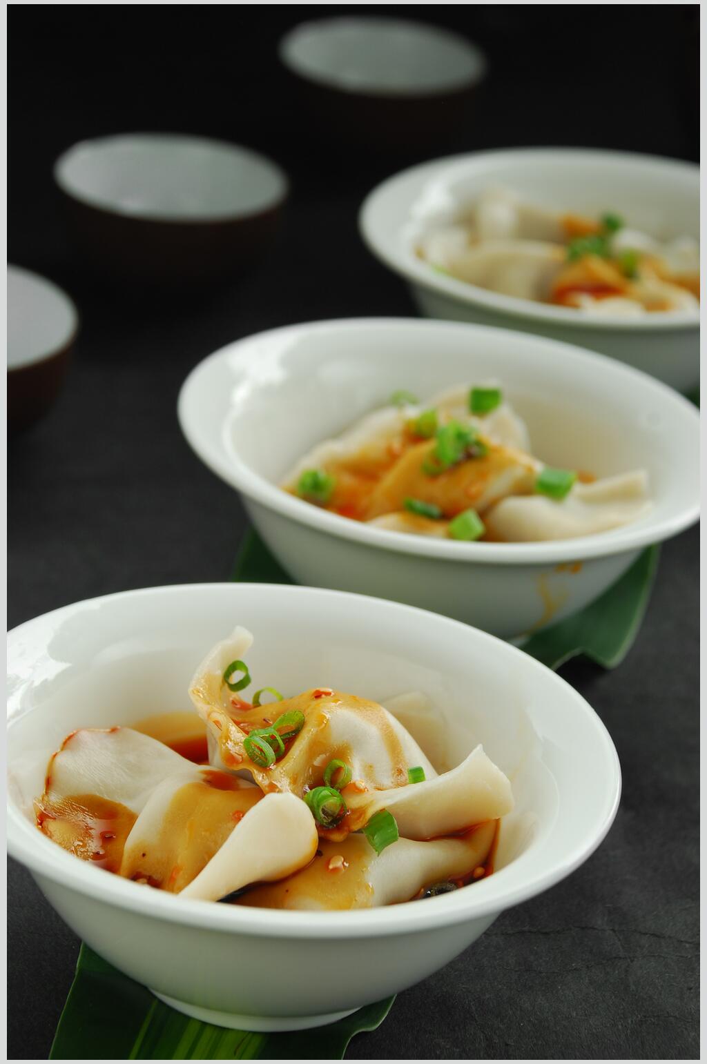 香浓美味钟水饺碗图片素材