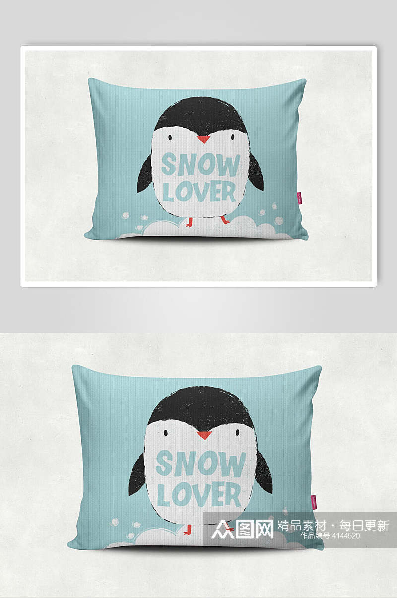 企鹅英文字母褶皱抱枕枕头样机素材