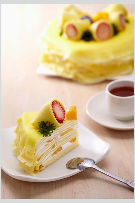 榴莲千层生日蛋糕食品美食图片