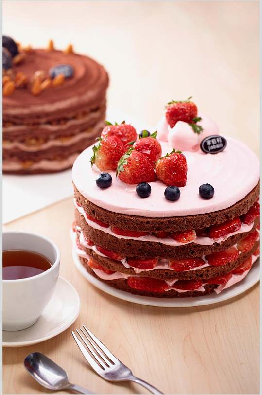 草莓生日蛋糕食物图片