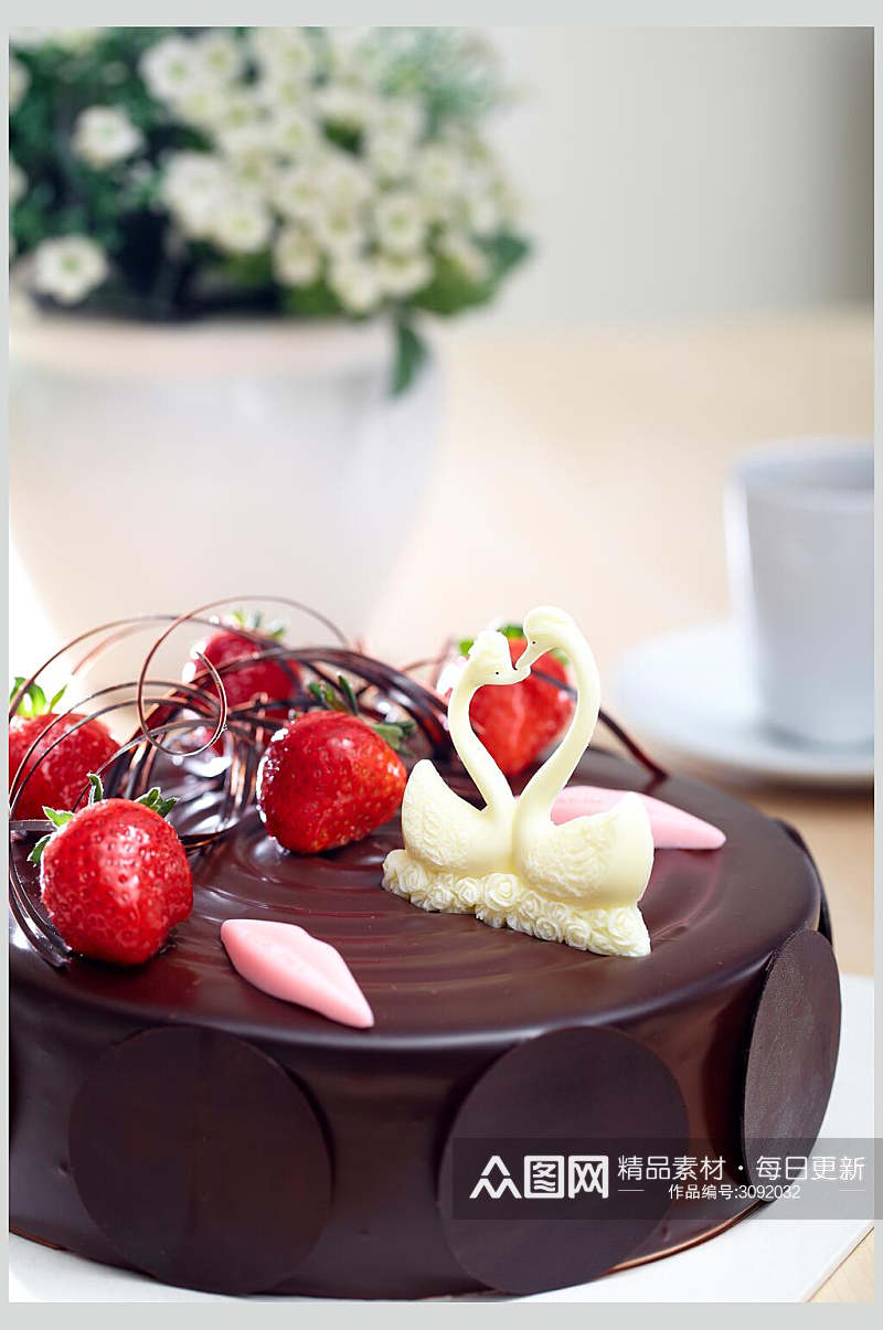 巧克力生日蛋糕美食图片素材