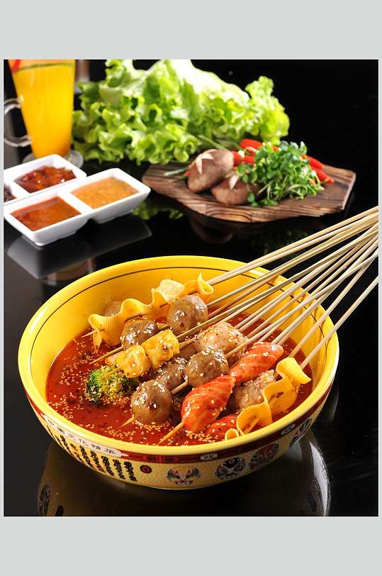 香浓美味美食麻辣烫串串香摄影图片