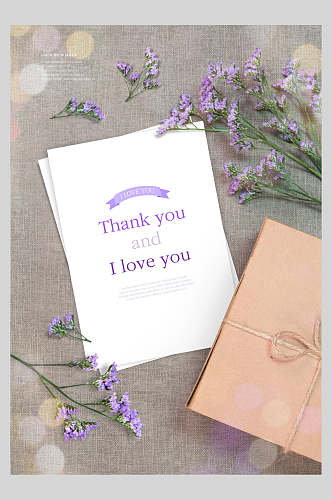 紫色薰衣草贺卡礼盒爱和感恩节鲜花海报