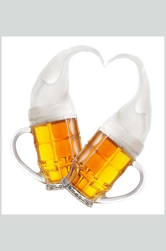 心形清澈透亮美味啤酒高清图片