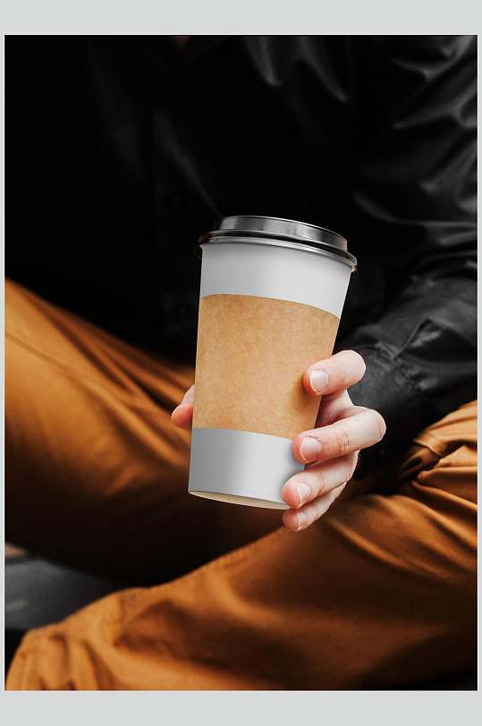 立即下载立即下载手握电子数码产品界面样机立即下载手握苹果手机样机