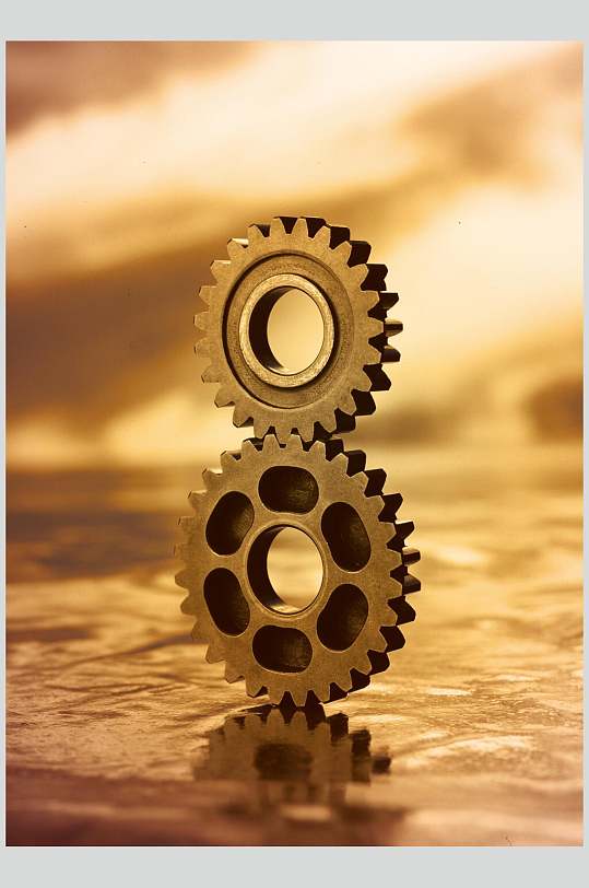 叠放齿轮轴承机械零件图片