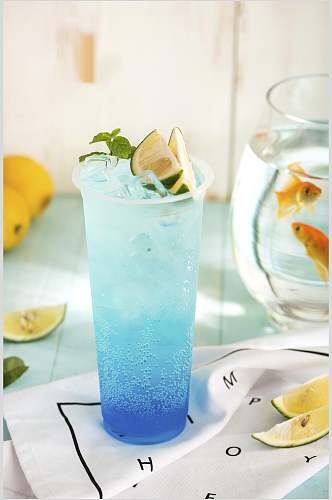 蓝色魅惑饮品图片