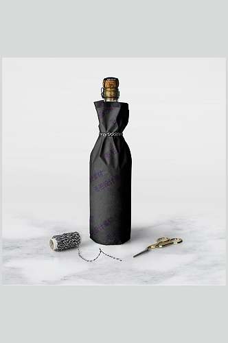 袋子黑色高端大气酒瓶包装纸样机