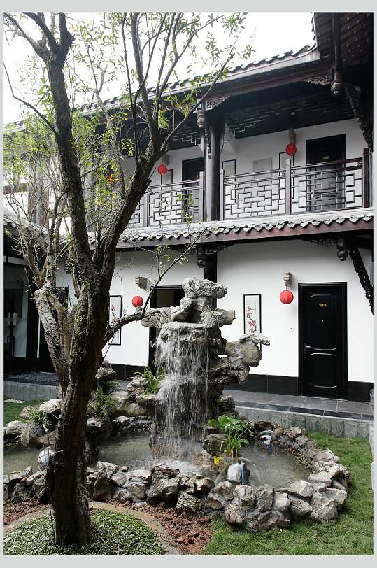 民宿假山庭院图片