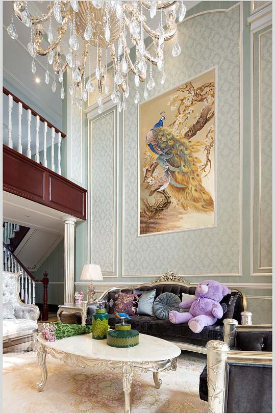 紫熊玩具孔雀画法式别墅样板间图片