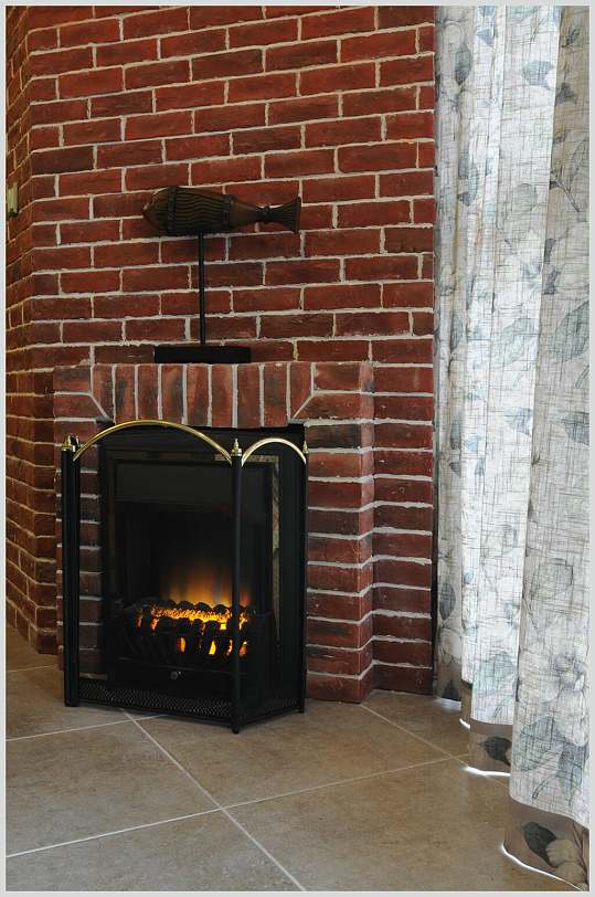 美式复古建筑红砖壁炉炭火图片