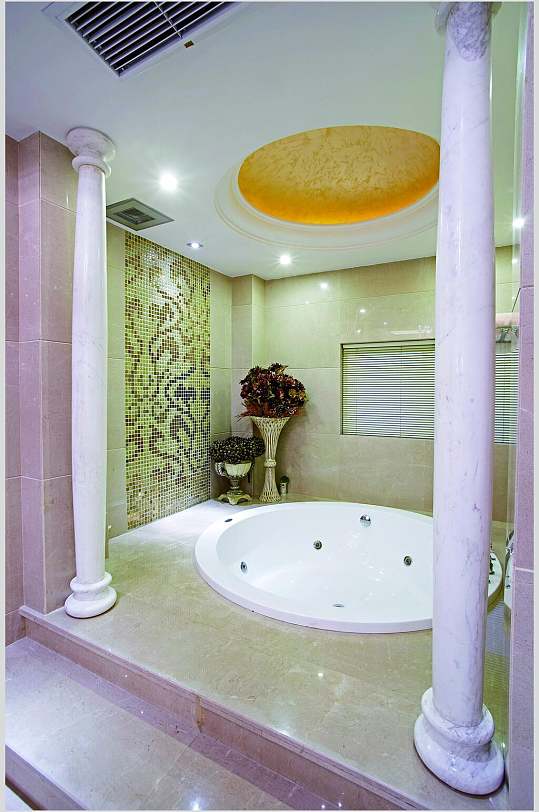 时尚浴池柱子花法式别墅样板间图片