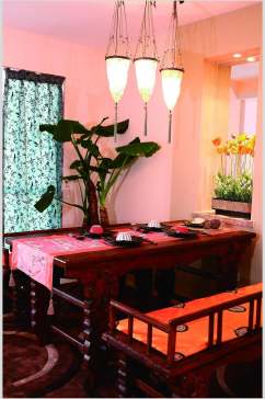 吊灯餐厅东南亚风格样板房图片