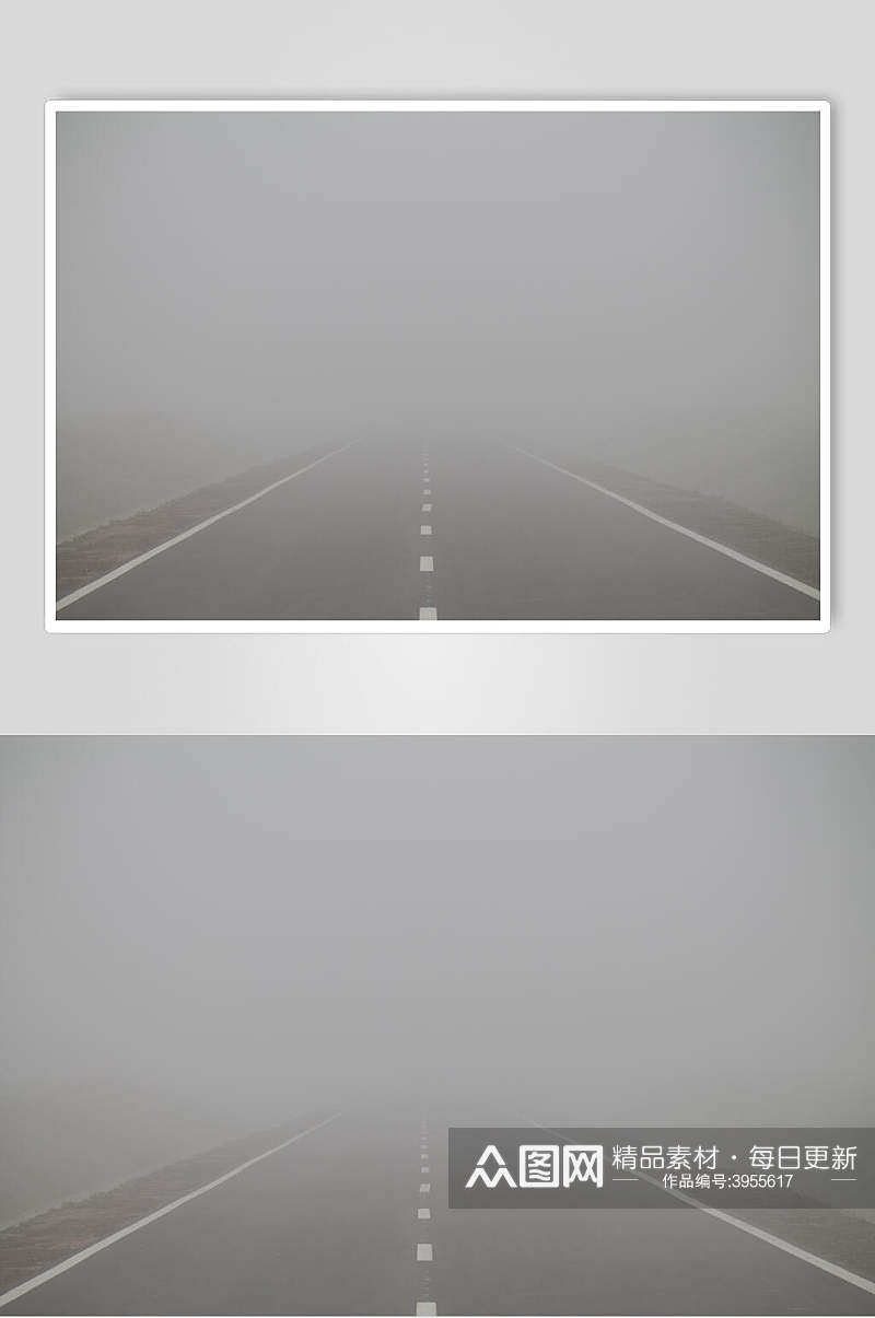 公路薄雾森林图片素材
