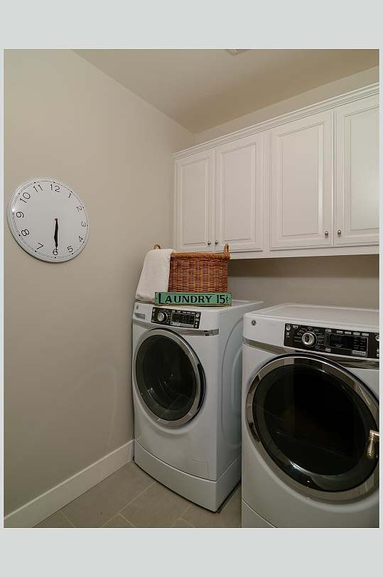 白色杂物间洗衣机美式大户型图片