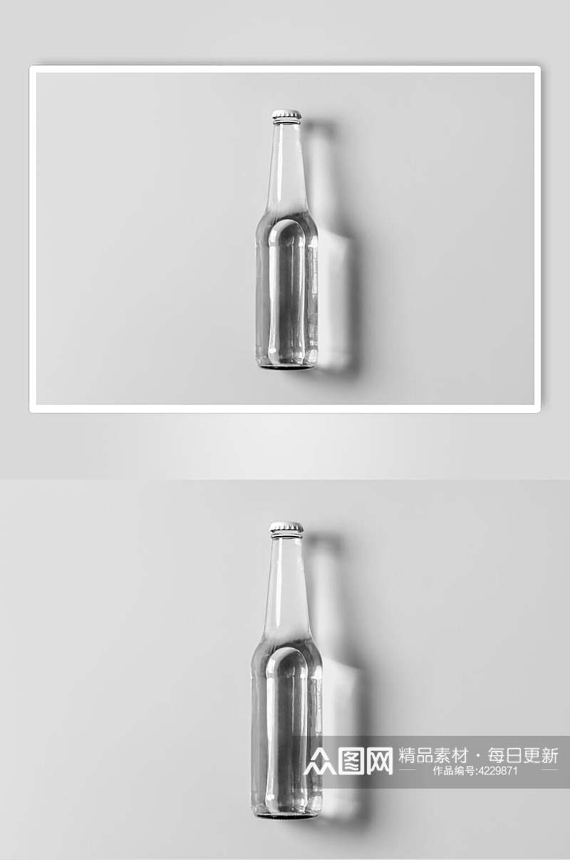 透明玻璃液体灰色啤酒瓶子样机素材