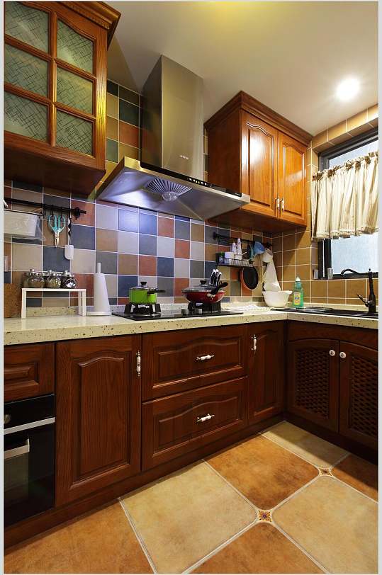 柜子高端创意木头黄色厨房装修图片