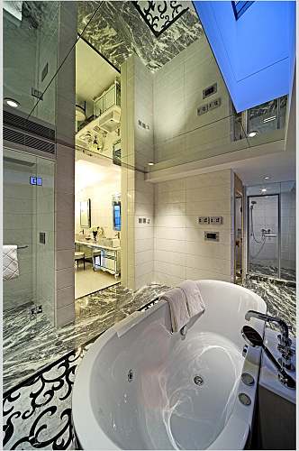 纯白浴缸浴室一角欧式别墅图片