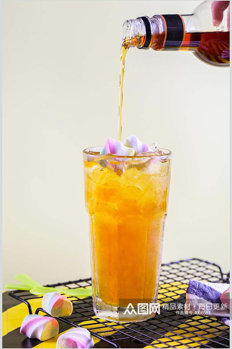 杯子黄色高端创意糖果奶茶果汁图片素材
