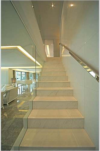 简约白色楼梯欧式别墅图片