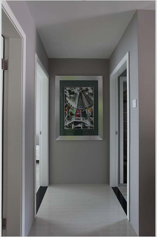 走道墙面装饰画现代简约三居图片