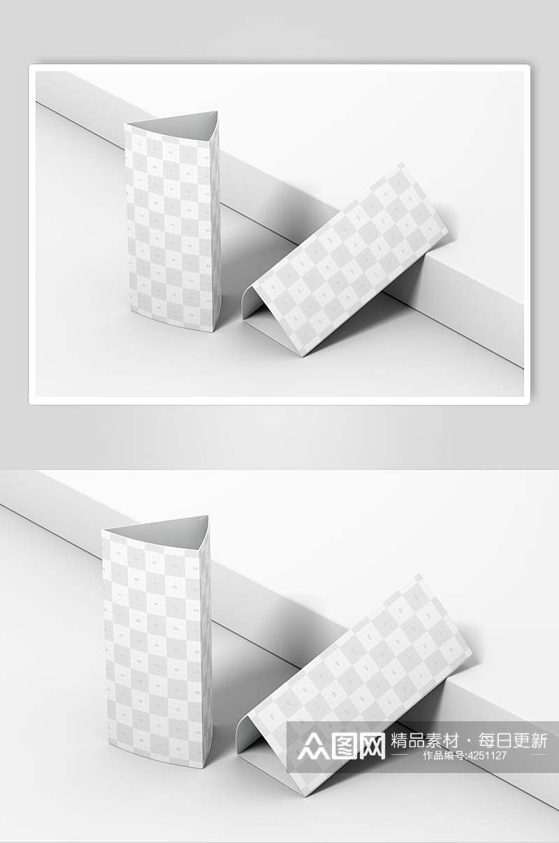 白色背景三角台卡贴图样机素材