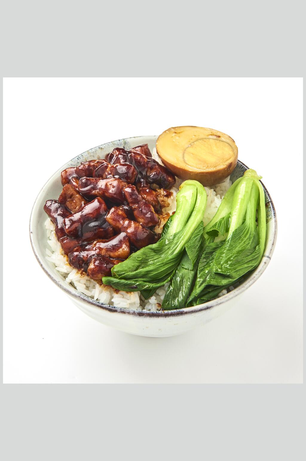 美味青菜红烧肉盖浇饭高清图素材