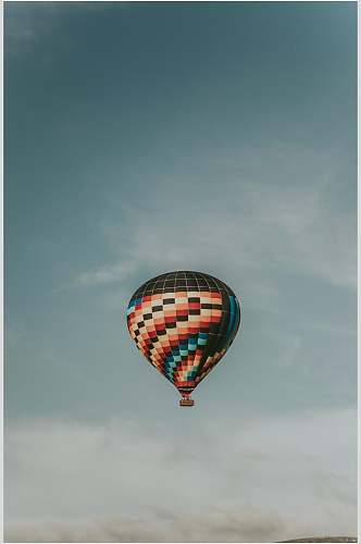 空中的热气球风景图片