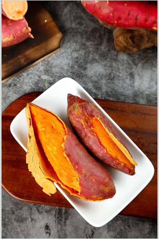 裂开皮的熟番薯高清水果图片