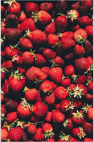 红色草莓食物图片