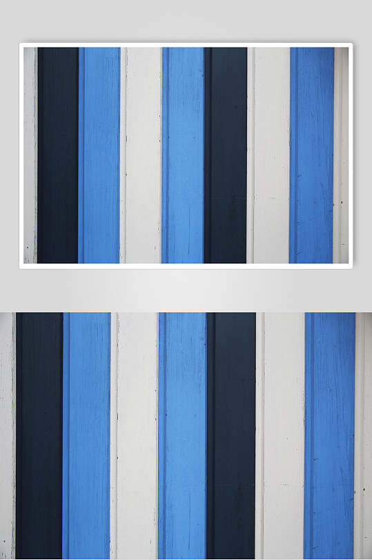 蓝色三色带竖排条木板背景图片