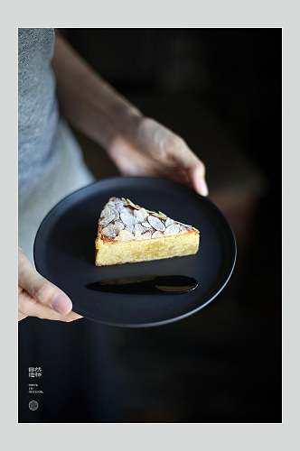 三角形蛋糕食物图片