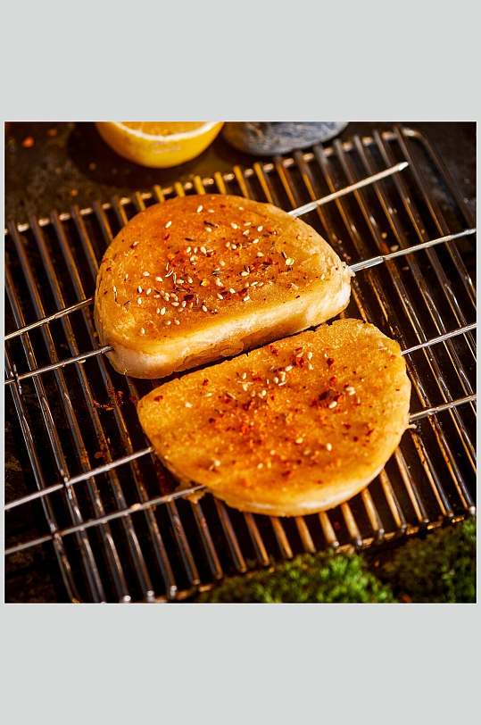 烤馒头片美食图片