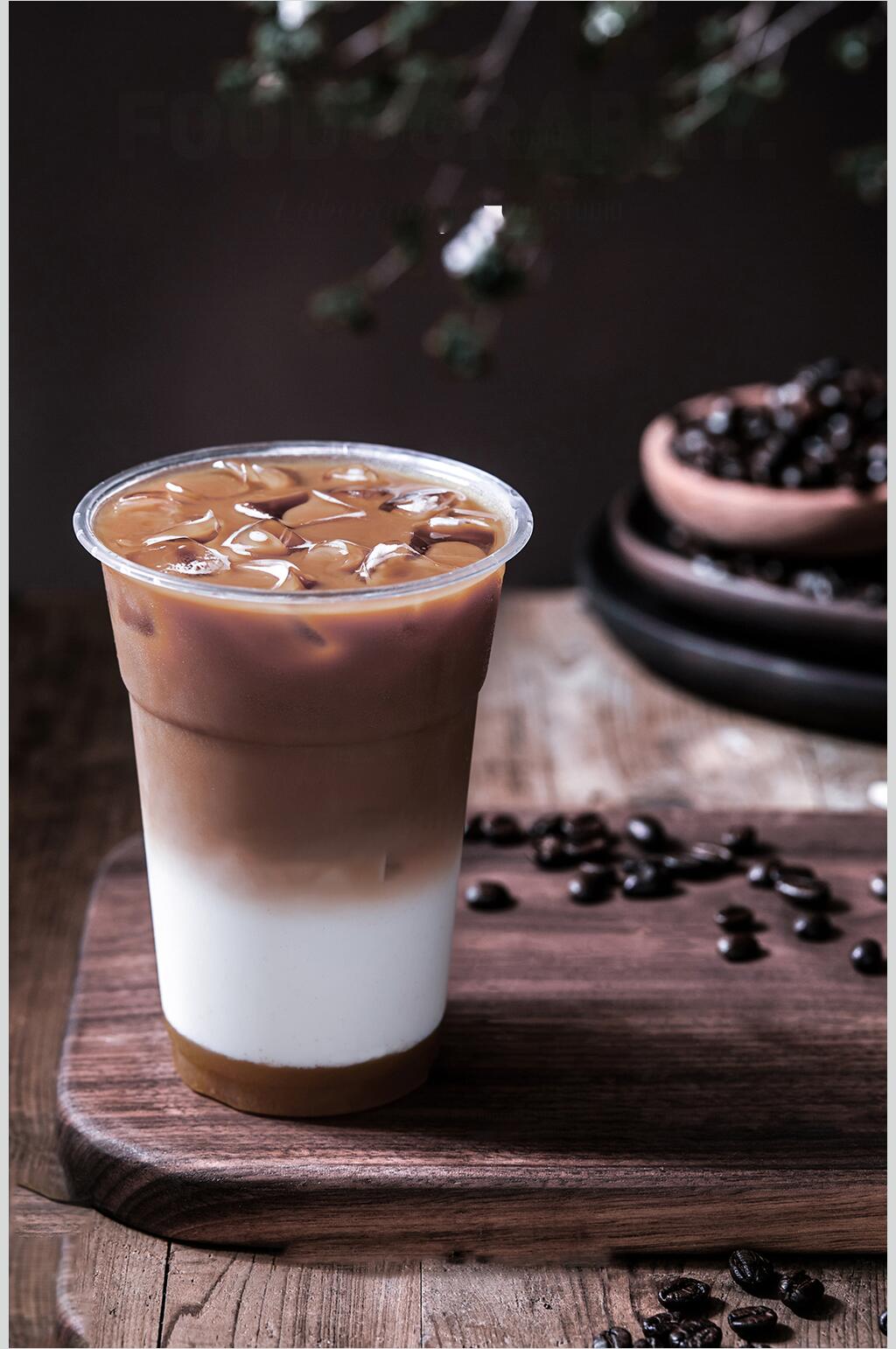 褐色砧板朦胧精致果汁奶茶摄影图片素材