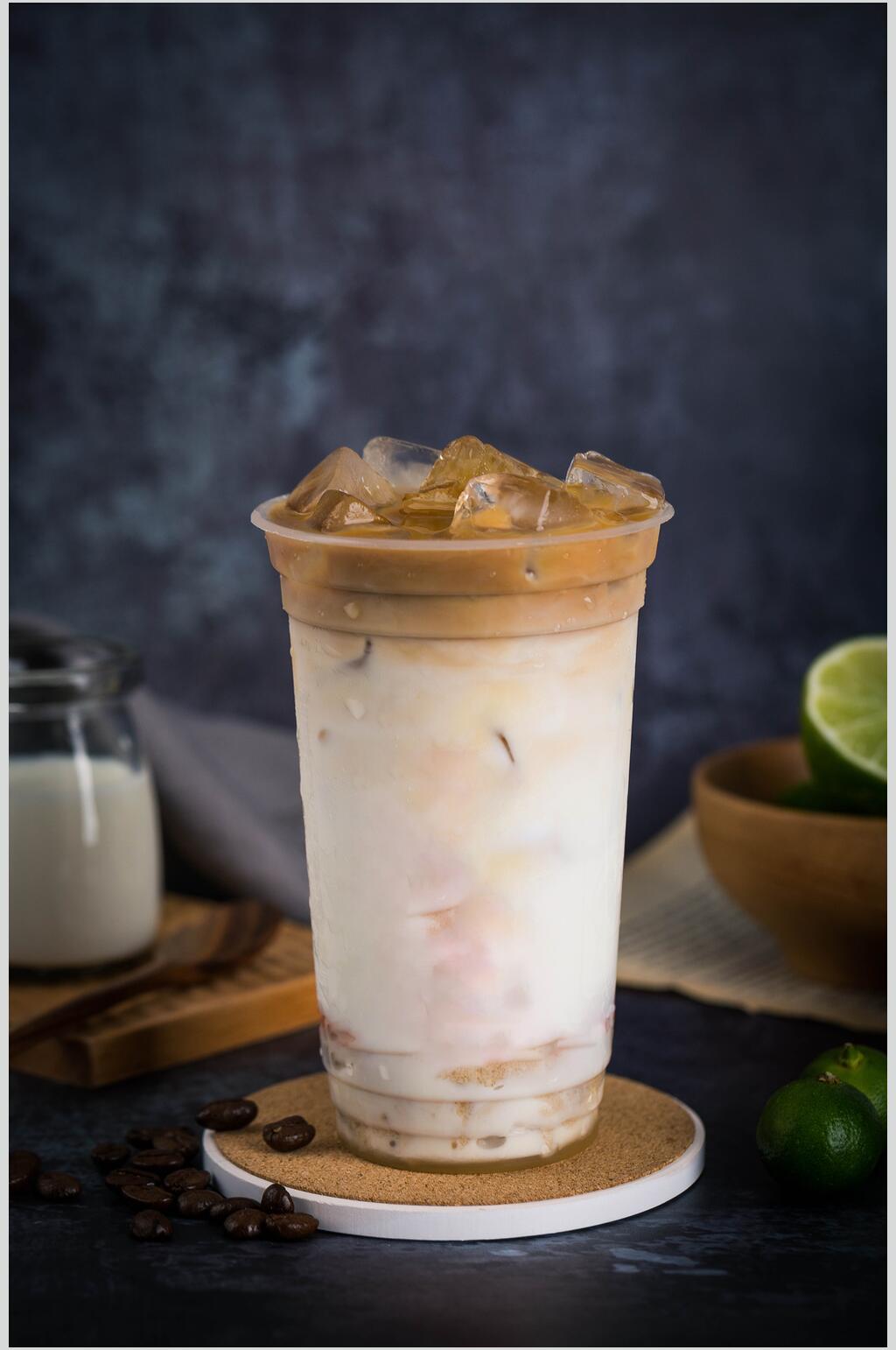 冰块儿精致果汁奶茶摄影图片素材