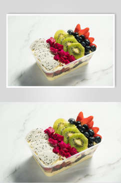 火龙果猕猴桃草莓水果捞图片