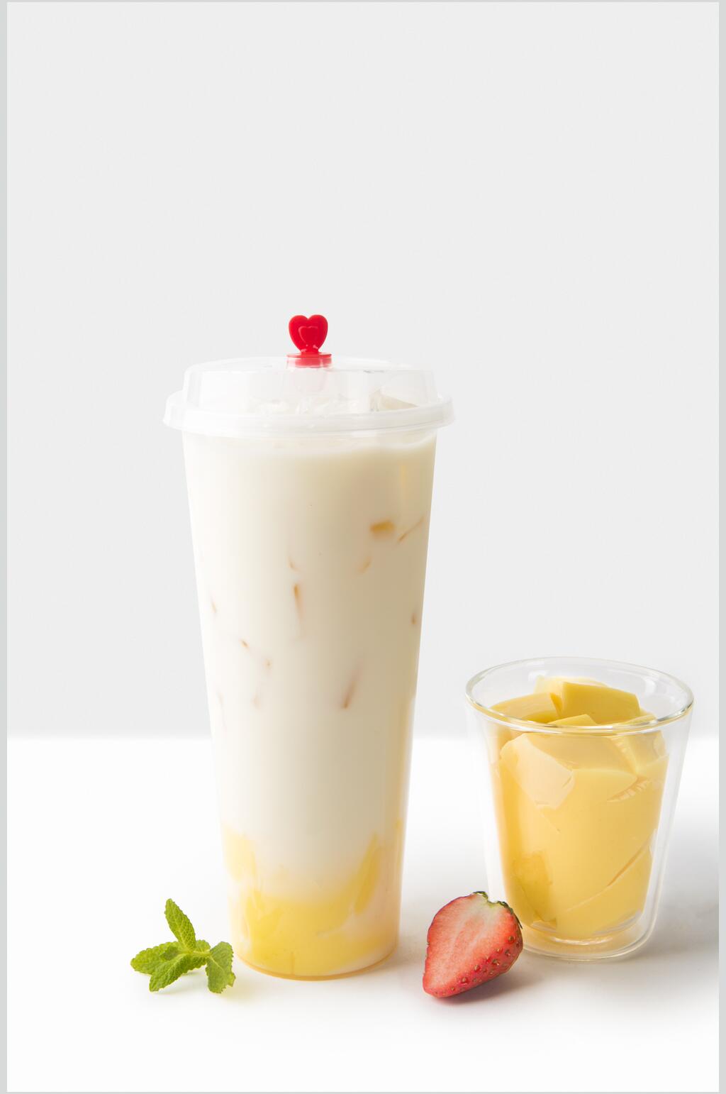 奶油草莓奶茶图片素材