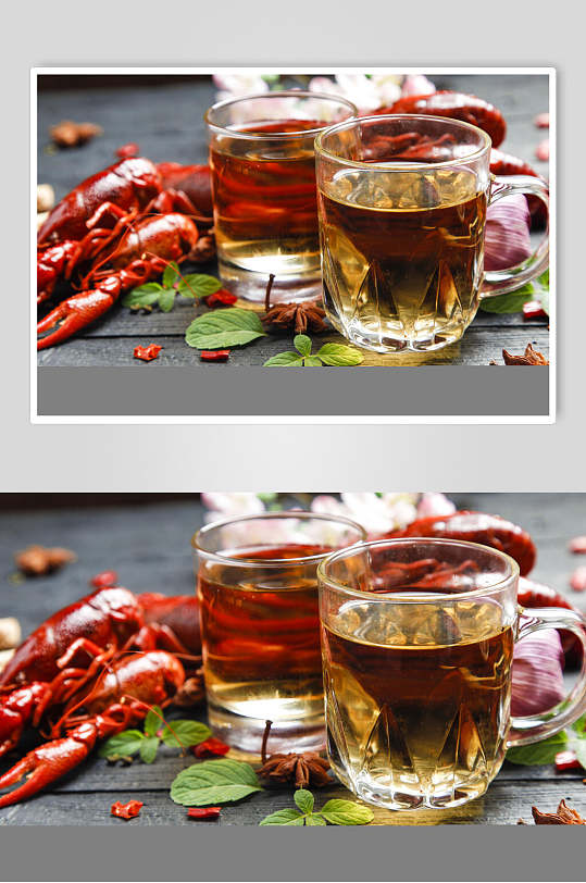 两杯酒水薄荷叶小龙虾图片