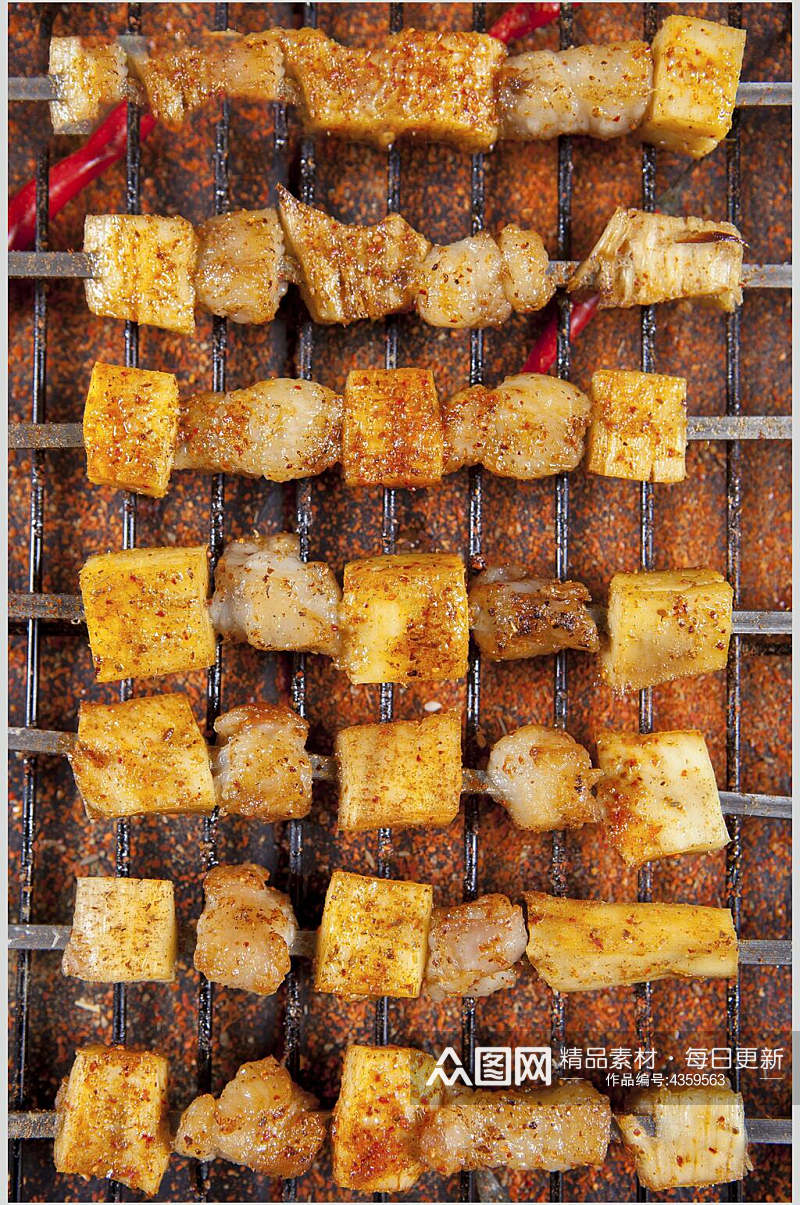 铁叉肥肉豆腐串儿烧烤串串图片素材