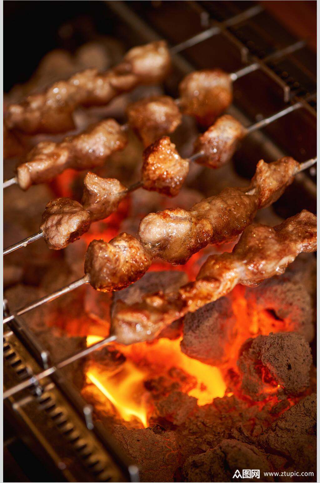 炭烤肉串烧烤串串图片素材