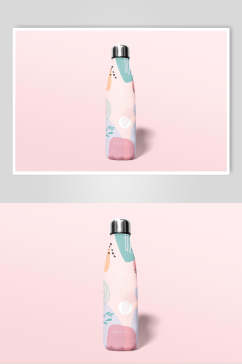 粉红色创意饮料瓶样机