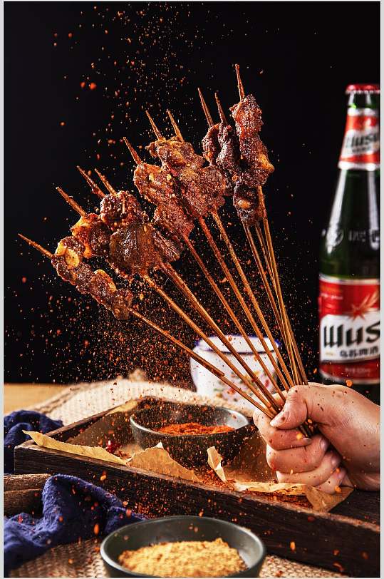 烤肉烤鸡心烤串图片