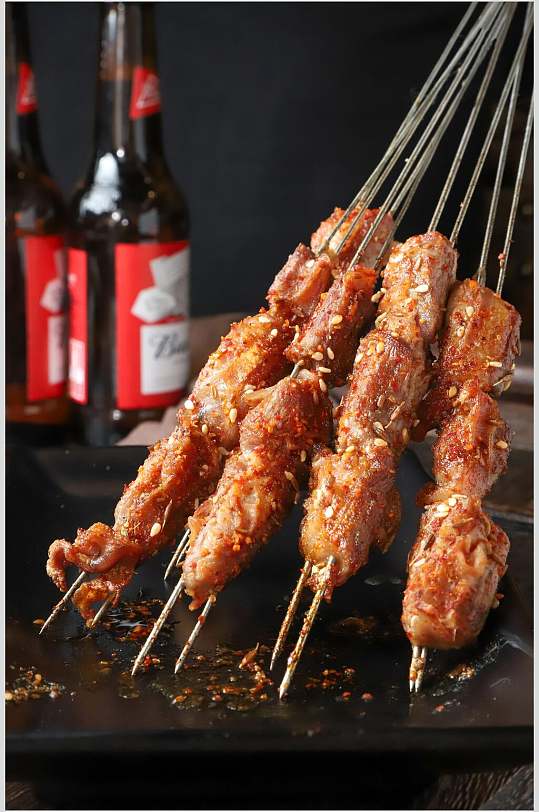 烤羊肉块烤串图片