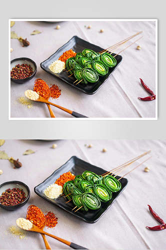 辣椒粉木勺烤韭菜美食图片
