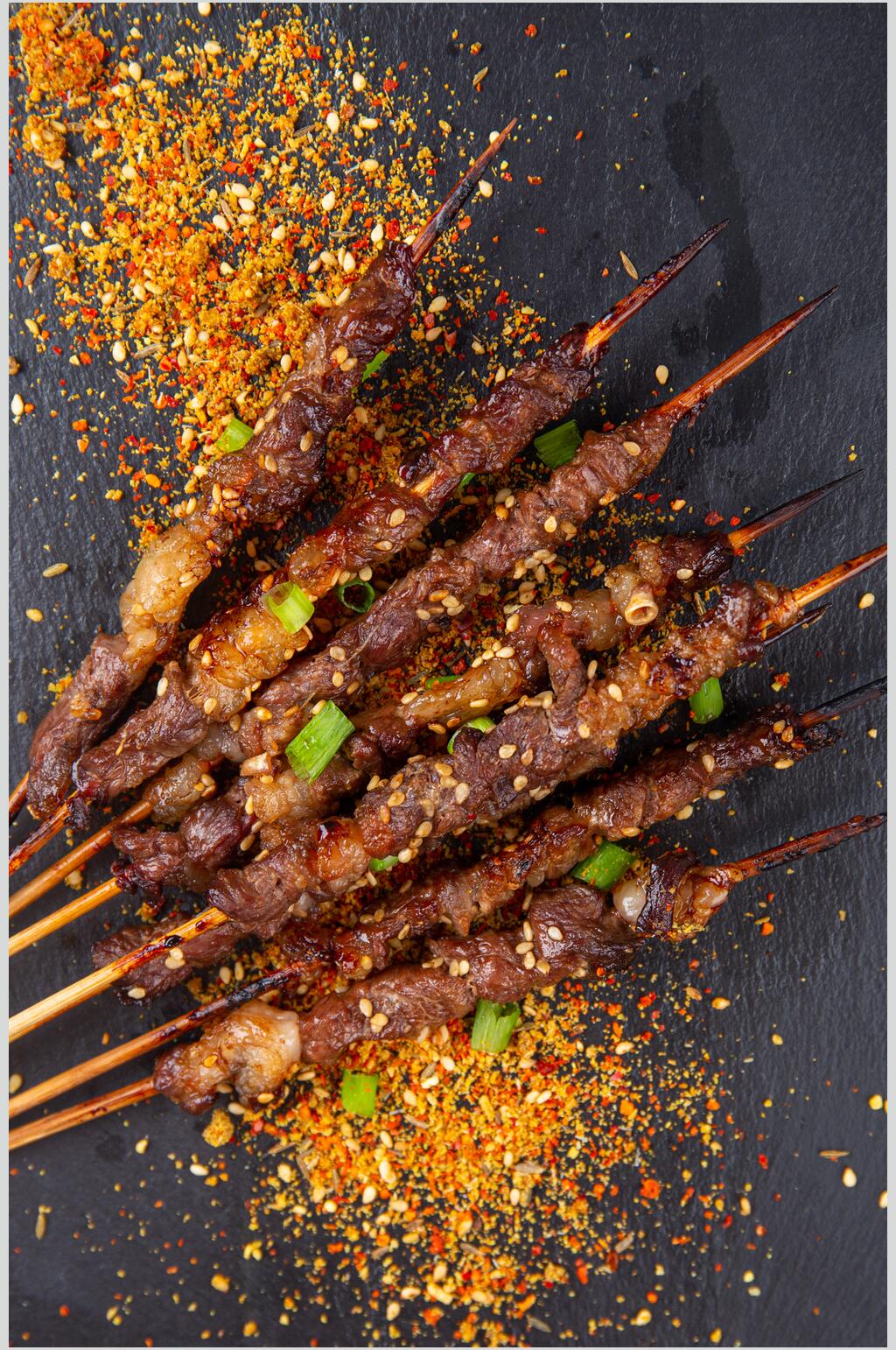 羊肉串芝麻烤肉烧烤美食高清图片素材